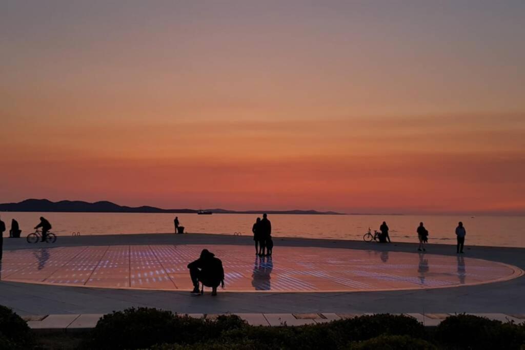 Apartment Kiki, 7Th Floor, With A Sea View, Free Wifi, For 2 Persons Zadar Exterior photo
